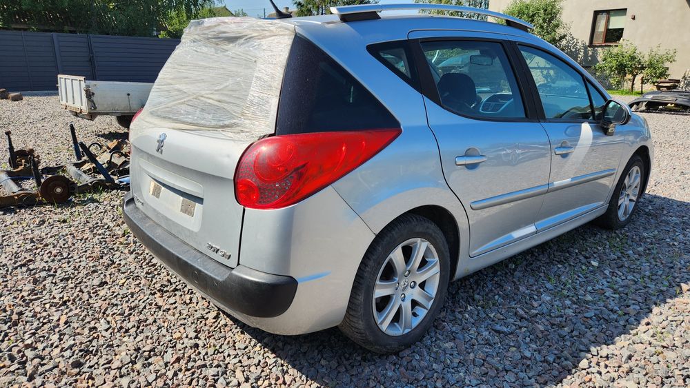 Запчастини комплектом Peugeot 207