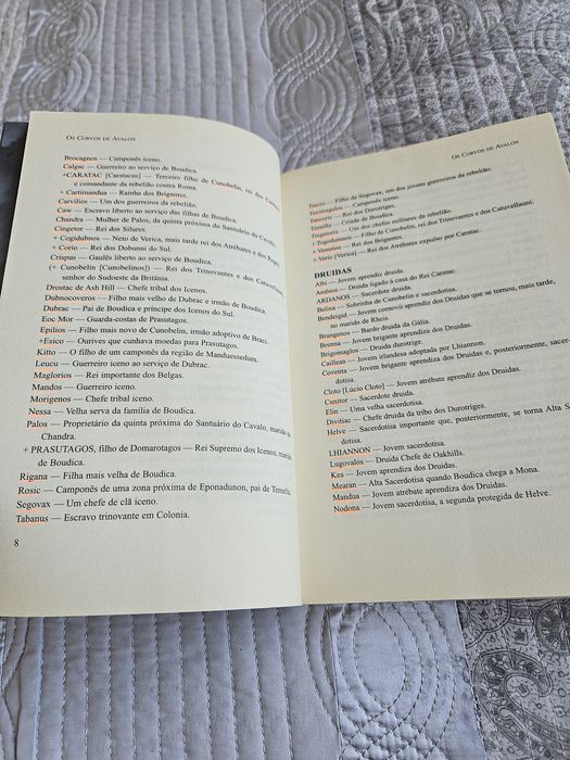 "Os corvos" de Marion Zimmer Bradley