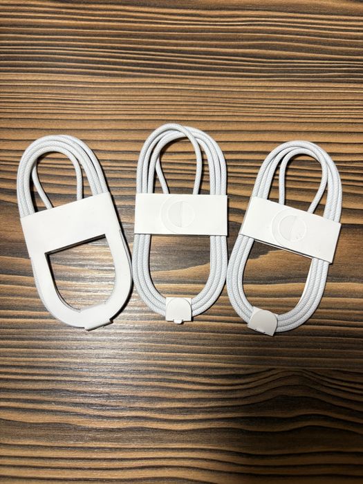 Кабель USB-C Apple