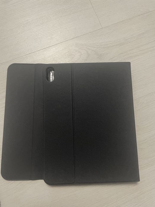 Чохол з клавіатурою на ipad 11