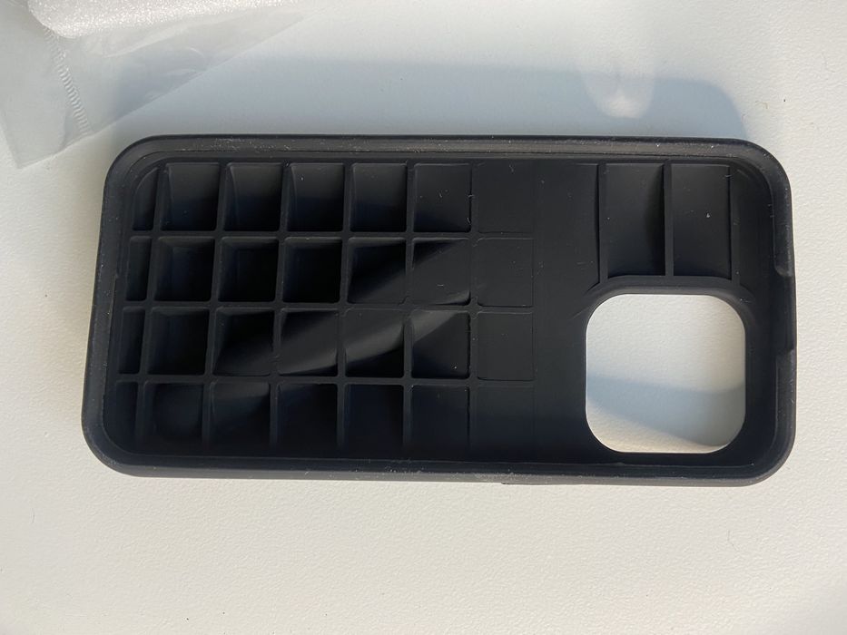 Чехол Iphone 14pro max с помадой