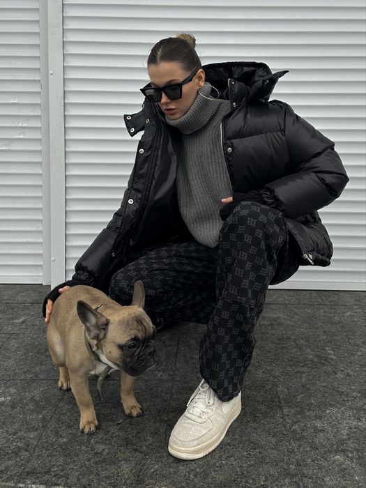 Пуховик чорний новий