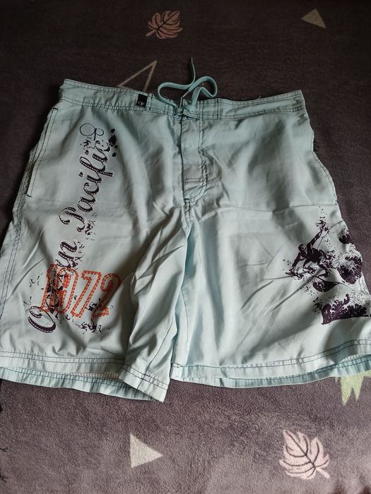 Продам шорти чоловічі