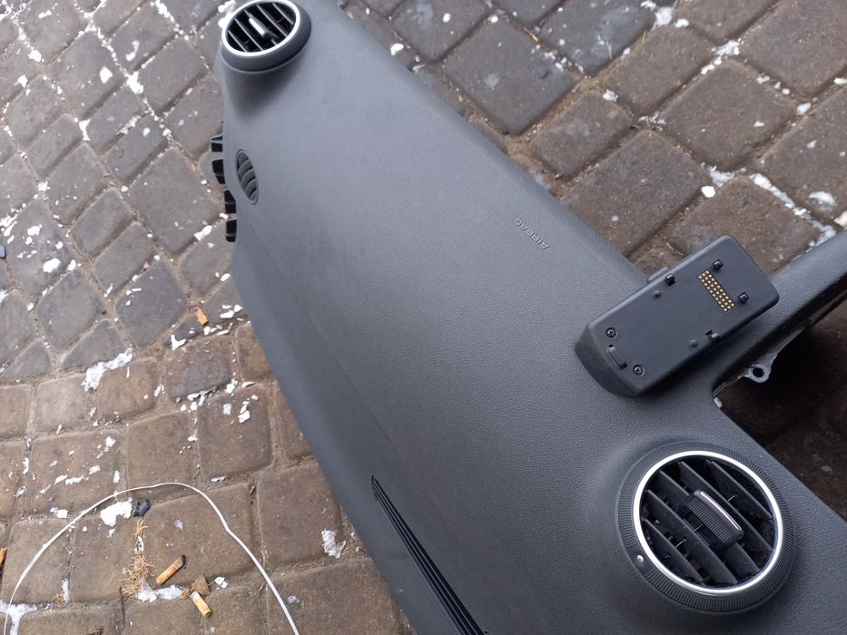 Deska rozdzielcza kokpit poduszki audi a3 8p 3d komplet