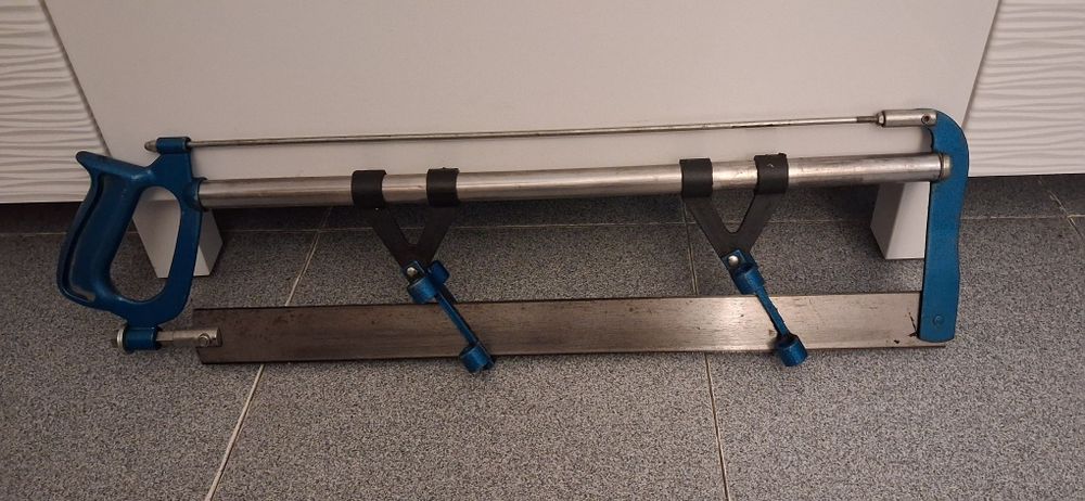 Vendo serrote de madeira