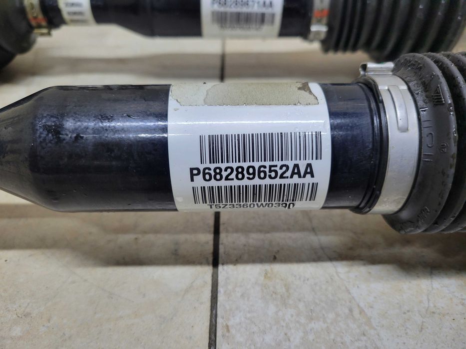 Піввісь полуось передня привід Jeep Cherokee KL 2018 2019 2020 30K