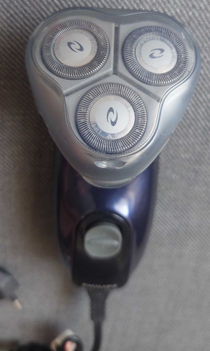 Máquina barbear Philips