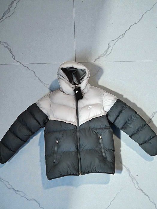 Nike Storm-Fit Puffer Jacket White / Gray – Nike Sportswear