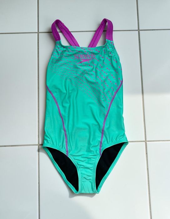 Новий суцільний купальник Speedo оригінал для дівчинки 13-14 років