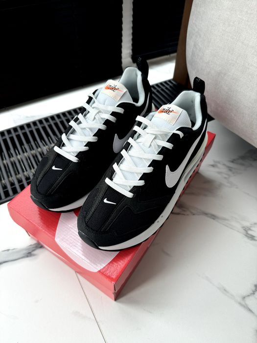 36-45 Nike Air Max Dawn Black White