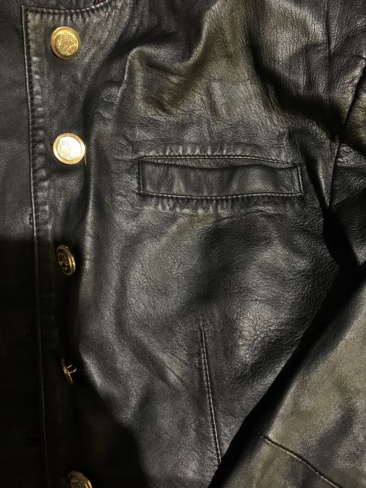 Шкіряний піджачок,в ідеальному стані