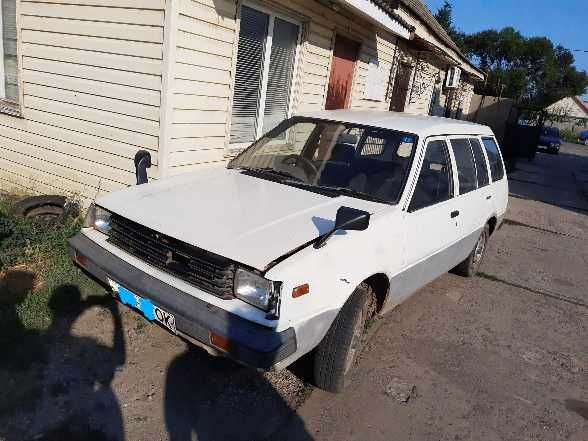 Продаю Nissan sunny универсал