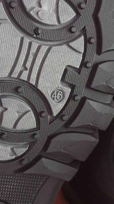 Buty męskie zimowe czarny kolor Rozmiar 46 / wkładka to 29 cm