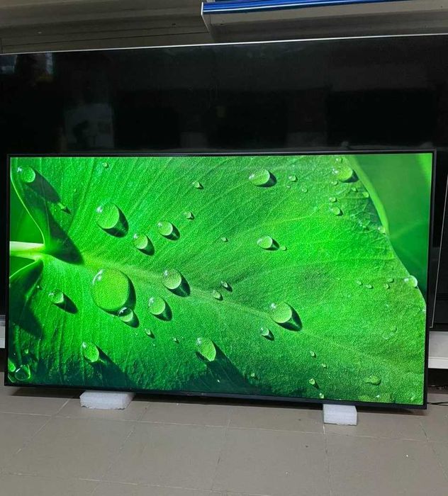 86" Величезний LG 4K UHD Смарт Український 86UR7800 з Німеччини НОВИЙ