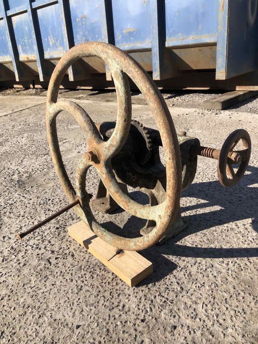 Сверлильний станок