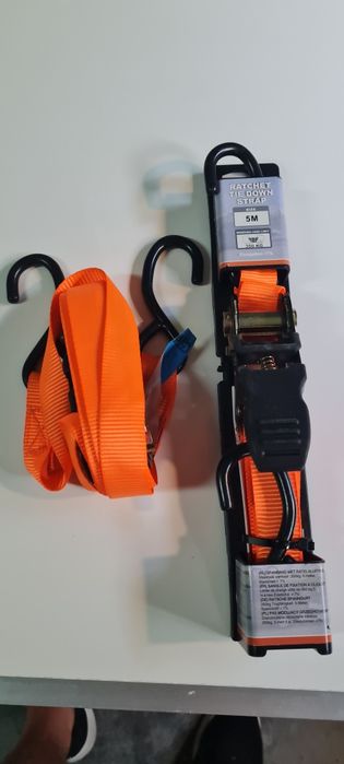 Percintas com carretos e travões