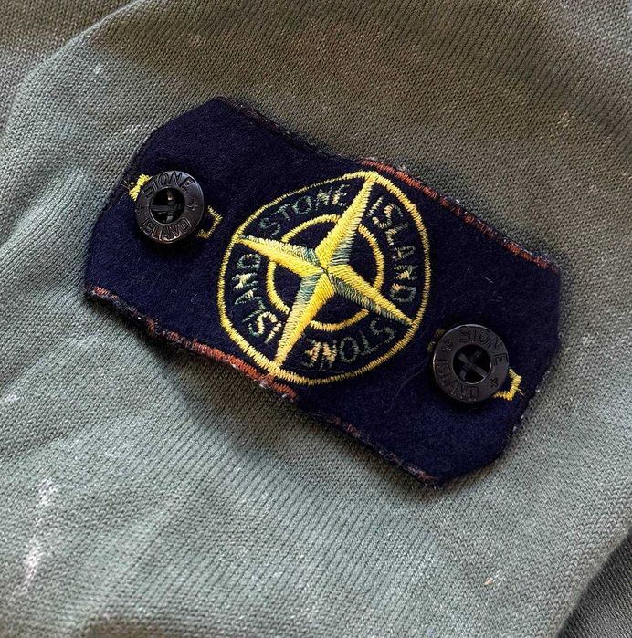 Stone island off dye