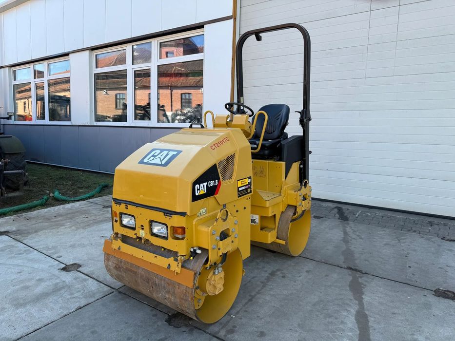 Caterpillar CB1.8  FV23% Import Stan Idealny Oryginał Walec 1820KG