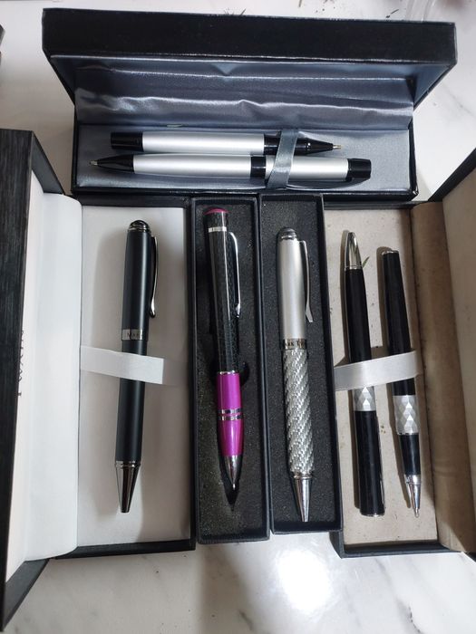 Ручки , стилус , маркер , перья