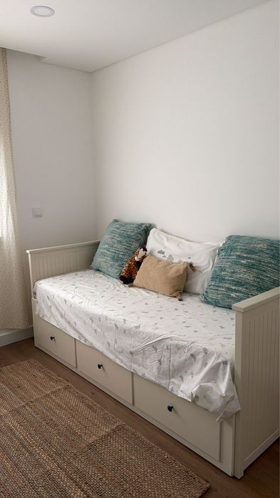 HEMNES cama individual/casal