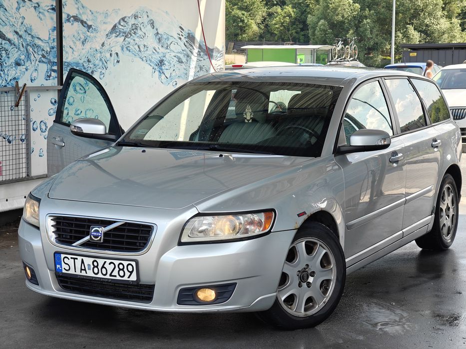 Volvo V50