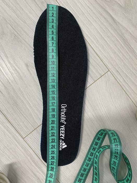 Кросівки Adidas Yeezy Boost 700 Black & Orange