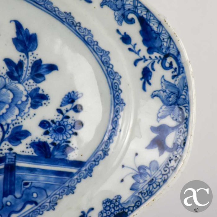 Travessa polilobada porcelana da China, período Qianlong, séc. XVIII