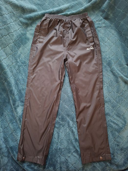 Весняні водовідштовхувальні та вітрозахисні штани 9-10 років