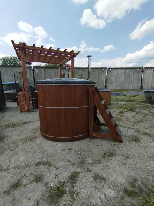 Виробники чанів джакузі. Мобільний чан Басейн Купіль на дрова баня