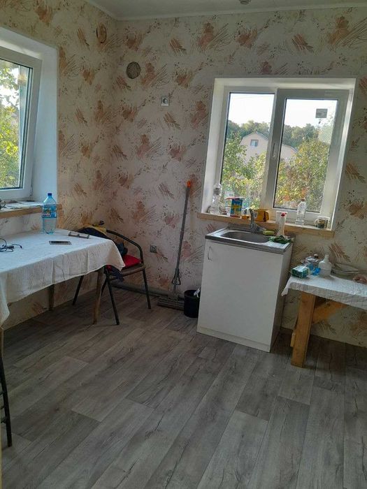 Ялинка. Велика дача зі сховищем 3 поверхи, кутова ділянка 8,16 cот. ГАЗ. Заходь та живи. Документи на дом, землю. Без торгу.