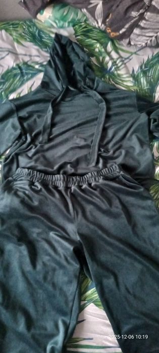 Dres welurowy damski