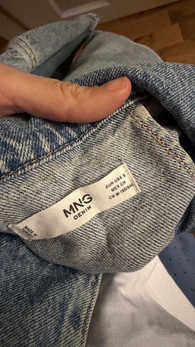Джинсовый комбинезон Mango