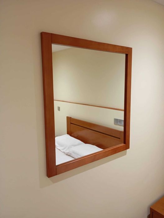 Cômoda com Espelho – Conjunto