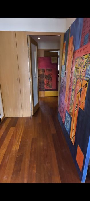 Alugo quarto de luxo
