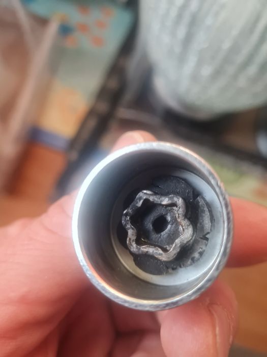 Adapter, śruby, zabezpieczenie kół BMW