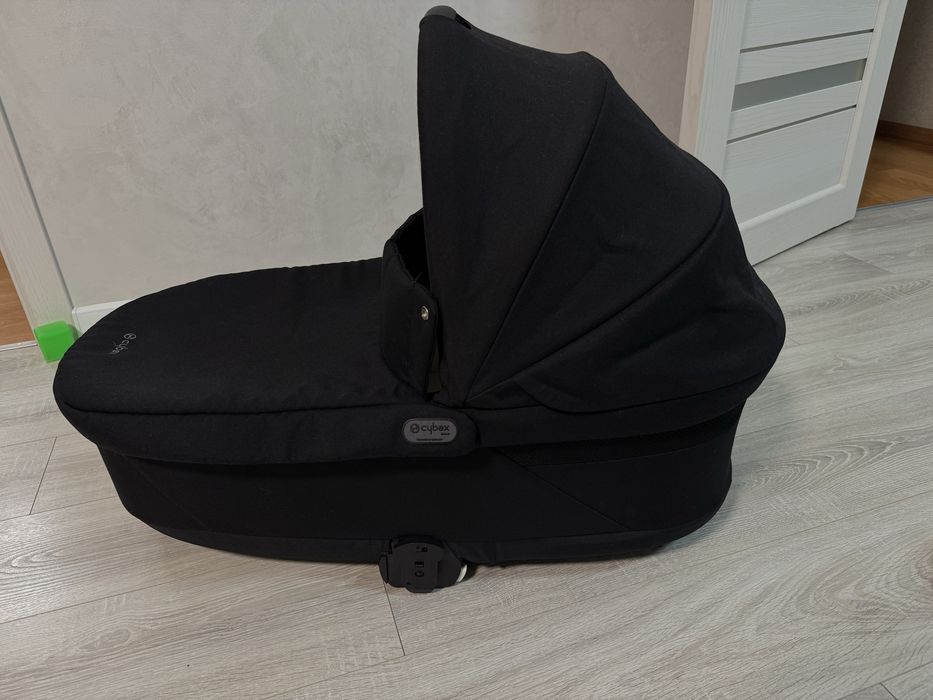Cybex Balios S продам люльку