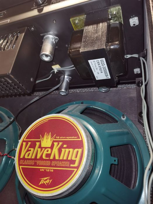 Peavey valveking 212