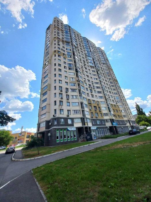 Продам с ремонтом  1 к.кв Салтовка в ЖК Юбилейный, пр.Юбилейный. Дом с подземным паркингом, до метро Академика Боробошово 10 мин