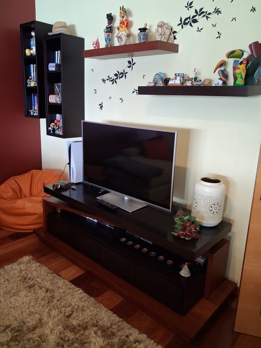 Conjunto de Móvel de Sala em MDF Lacado – Excelente Estado / Como Novo