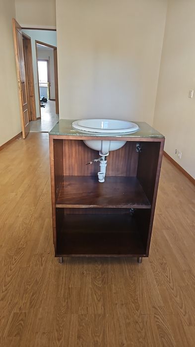 Movel lavatório com cerâmica