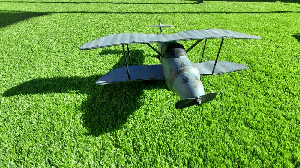 Avioneta azul para decorar a casa
