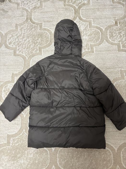 Куртка  zara  8-9 130 р