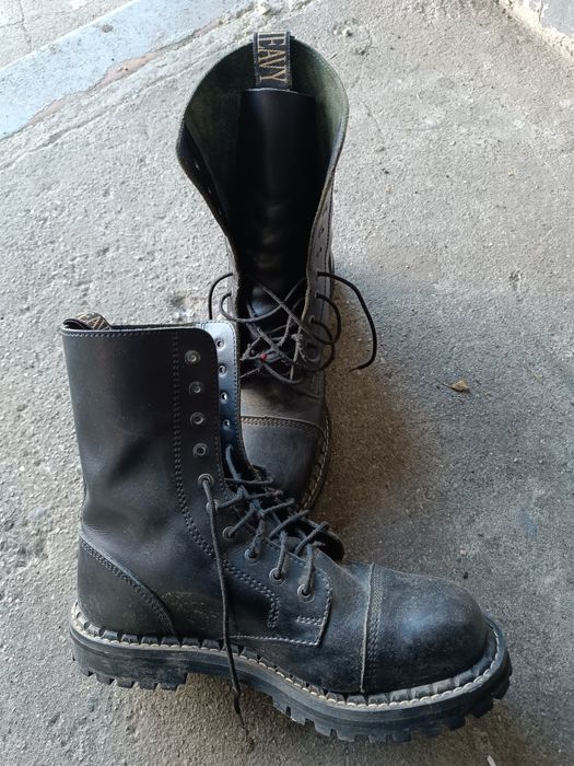 Sprzedam buty typu glany