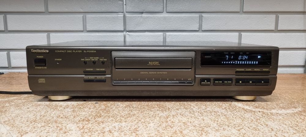Odtwarzacz cd player TECHNICS SL-PG580A.