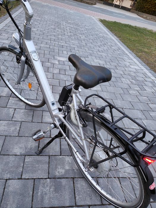 Rower Elektryczny Manetka Batavus
