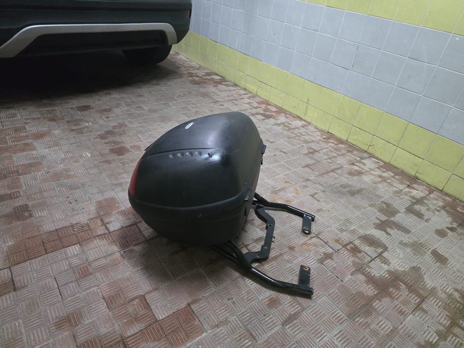 Suporte de top case nx 400 e top case givi monokey 46 L