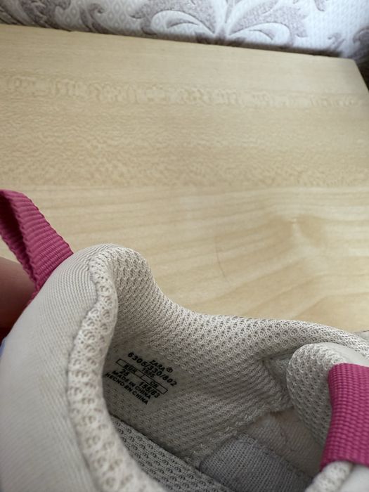 Кросівки дитячі Зара розмір 25