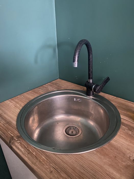 Okragly zlew, bateria, syfon