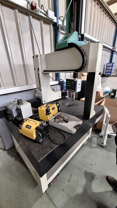 Máquina CDM 3D como nova