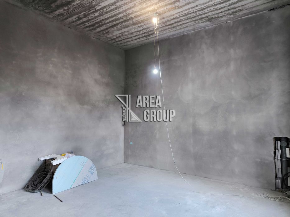 Оренда фасадного комерційного приміщення у Старому місті біля Ратуші